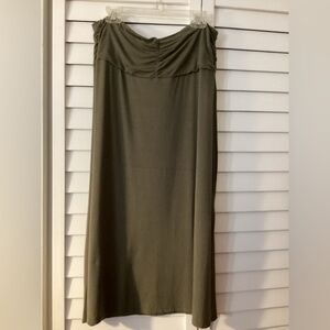 LAUNDRY by Shelli Segal Olive Green Midi Skirt w Ruched Waist & Slit Size Small